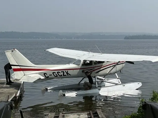 1975 Cessna 172M Skyhawk (C-GCZK)