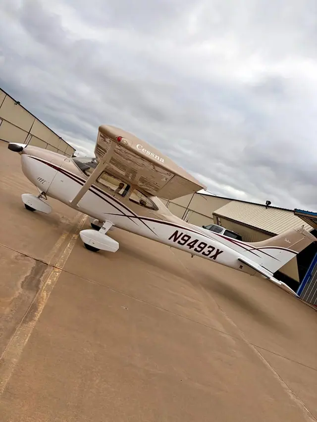 1985 Cessna 182R