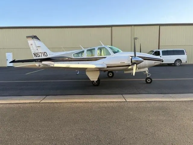 1975 Beechcraft E55 Baron