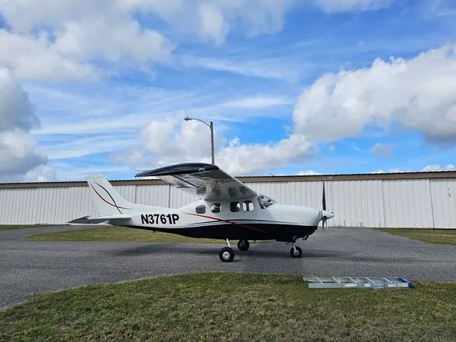 1978 Aviones Colombia Cessna P210