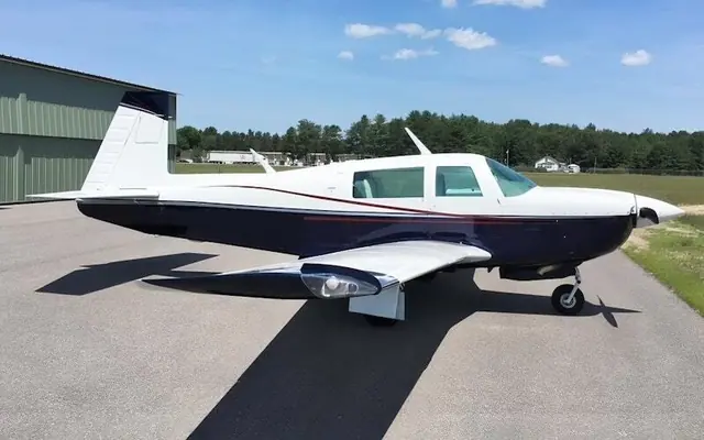 1982 Mooney M20J 201