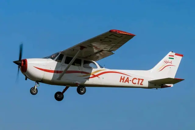 1978 Cessna F-172 N OH engine