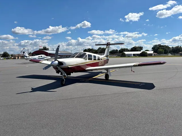 Piper PA32RT-300 Lance II