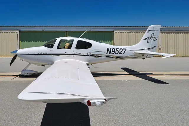 2006 SR22-G2 GTS (N9527)
