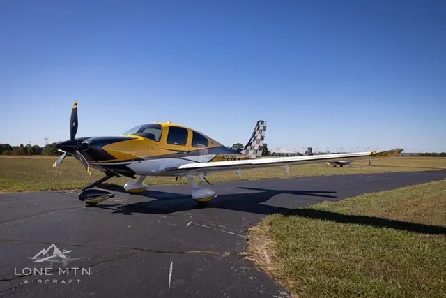 2021 Cirrus SR22-G6 Turbo (N33KX)