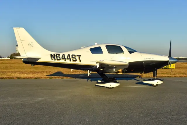 2005 Columbia 350 (N644ST)