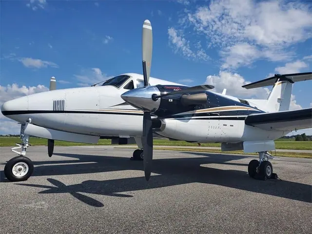 2004 Beechcraft King Air 350