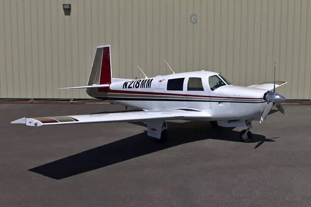 1964 Mooney M20C with GFC500 Autopilot