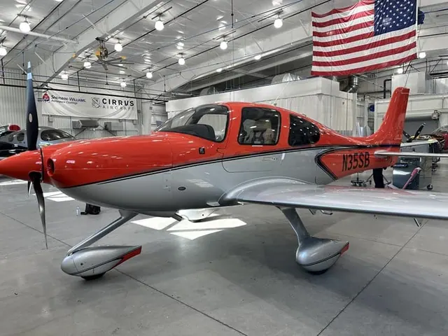 2023 Cirrus SR22-G6