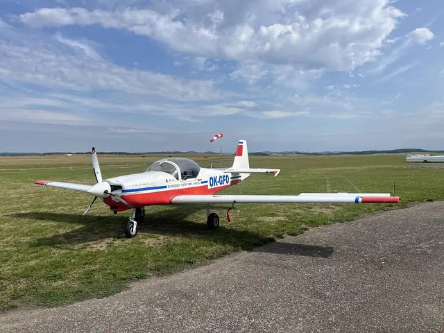 1985 Slingsby T-67 Firefly Mk II