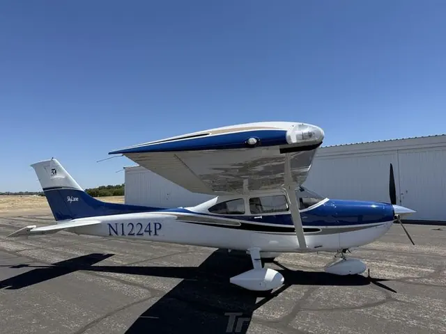 2004 Cessna 182T Skylane