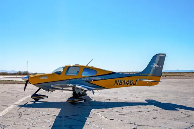 2003 Cirrus SR22 G1 (N8146J)