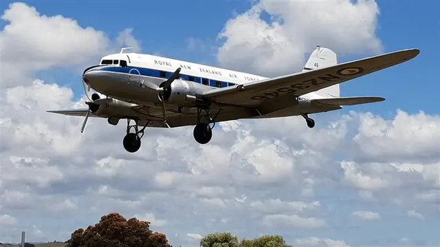 1944 Douglas DC 3 - C