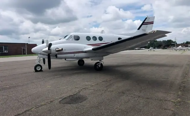 Beechcraft King Air E90 – Year 1972 – 11,492 H.T.