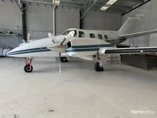 1976 Beechcraft B60 Duke
