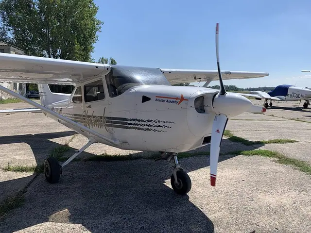 1998 Cessna 172 R CD135 G3XI
