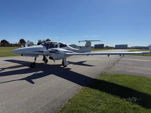 2007 Diamond DA42