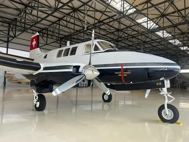 1960 Beechcraft Queen Air 65