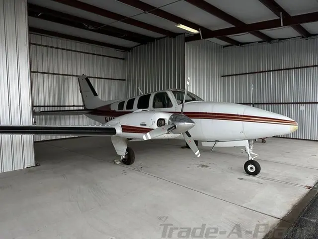 1974 Beechcraft B58 Baron