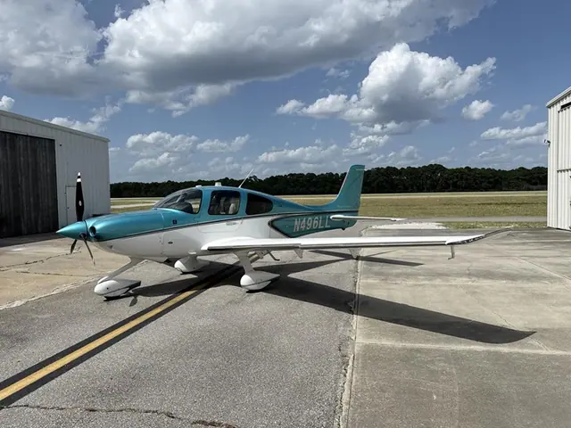 2023 Cirrus SR22-G6 Turbo (N496LL)