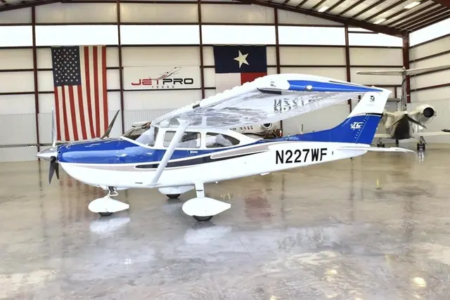 2004 Cessna Turbo 182T Skylane