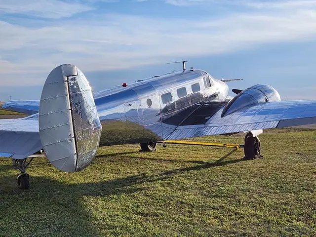 1943 Beechcraft D18S