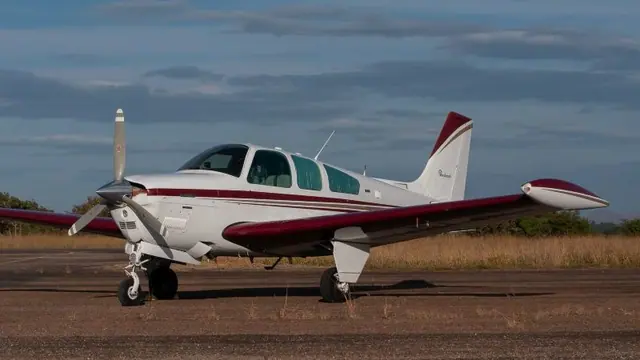 Beechcraft Bonanza F33A 1975