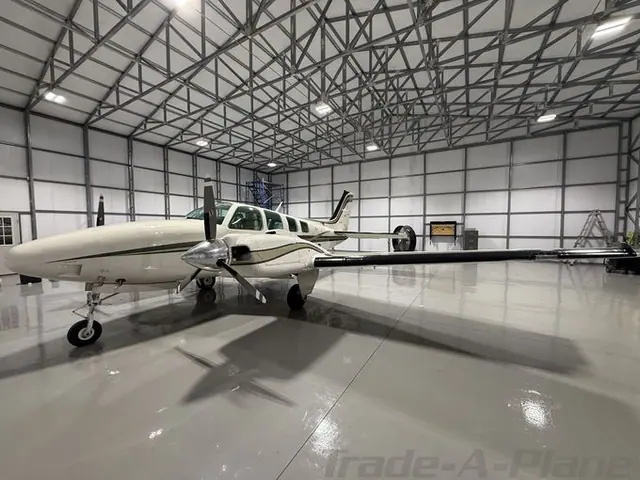 2000 Beechcraft B58 Baron