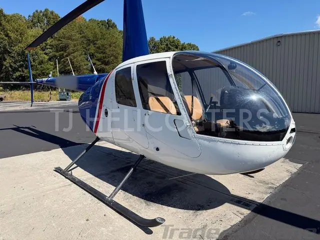 2001 Robinson R44 Raven I