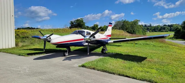 1999 Piper Seneca V