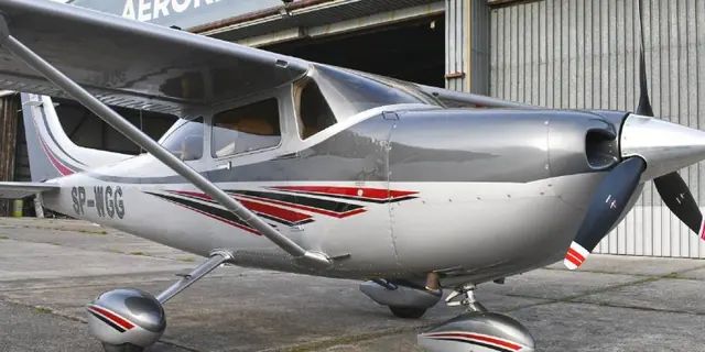 2005 Cessna 182T