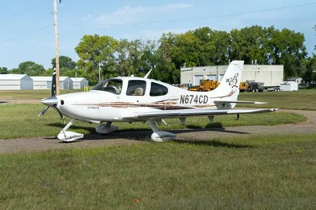2005 Cirrus SR22-G2