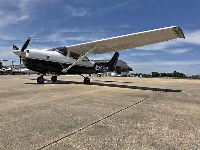 1982 Cessna 182RG