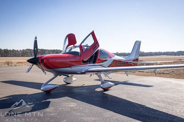 2019 Cirrus SR22T-G6 GTS (N69HE)