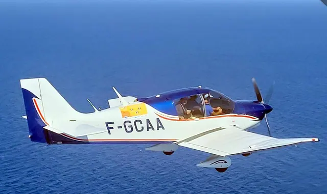 1979 Robin DR-400/180 R gent