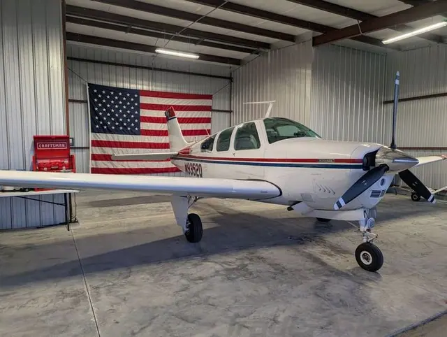 1971 Beechcraft F33A Bonanza