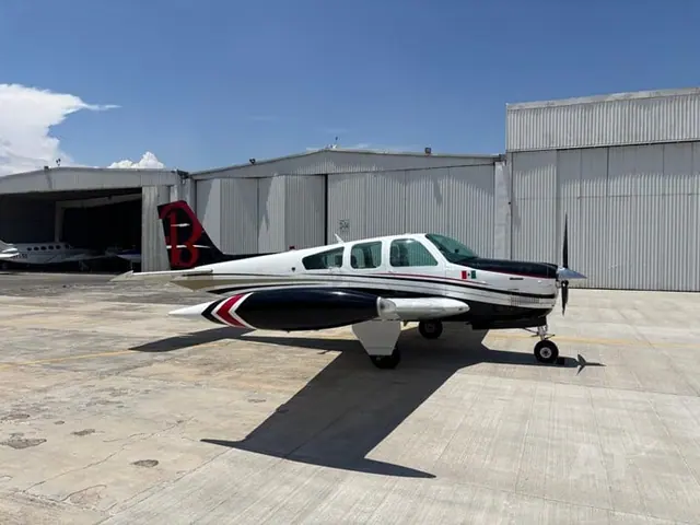 1974 Beechcraft F33A Bonanza
