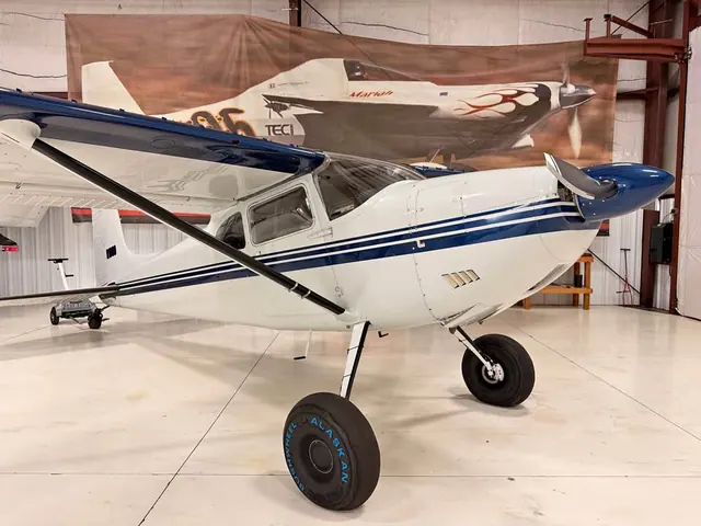 1955 Cessna 180
