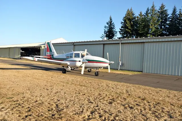 1965 Piper Aztec