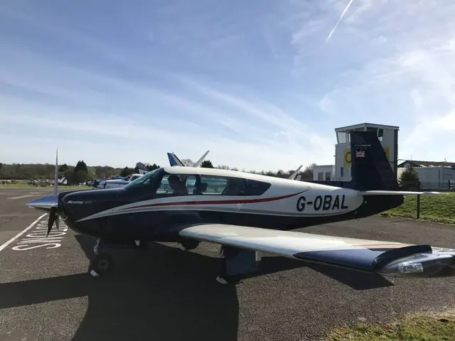 1986 Mooney M20J 201
