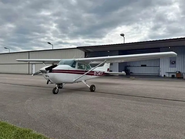 1977 Cessna 172n