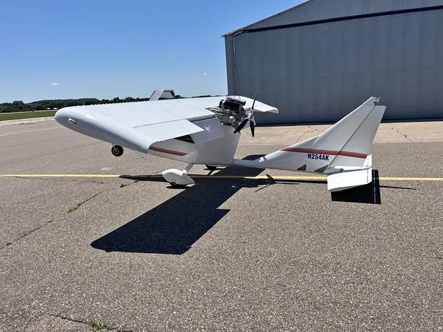 2004 Titan Tornado