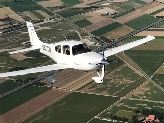 2002 Cirrus SR22