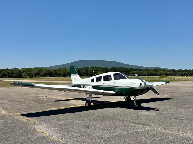 2004 Piper 2004 Piper Archer III PA-28-181 - IFR, GNS 430W, ADS-B In/Out
