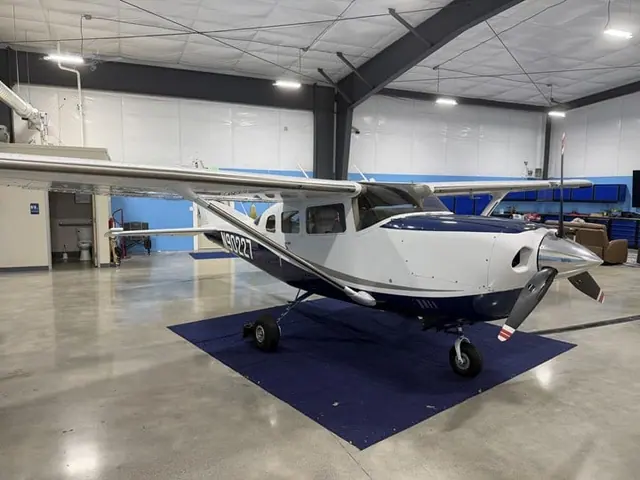 2010 Cessna Turbo 206H Stationair