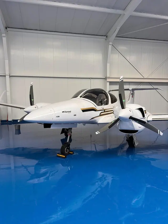 2022 Diamond DA40 Twin Star NG in Netherlands