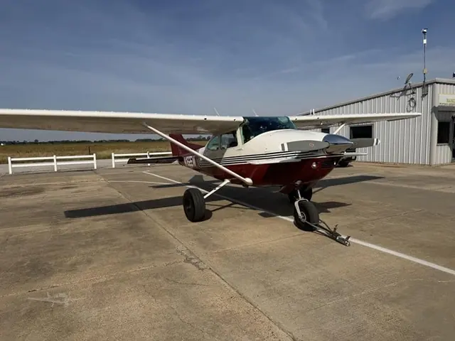 1976 Cessna 182P Skylane