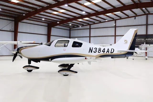 2008 Cessna 400 (N384AD)
