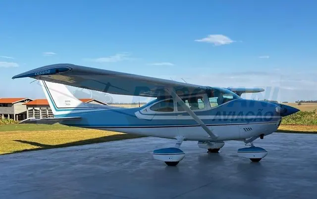 Cessna 182P Skylane 1974