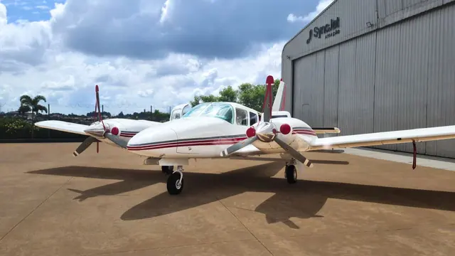 Embraer Neiva/piper EMB-810C Seneca II 1980